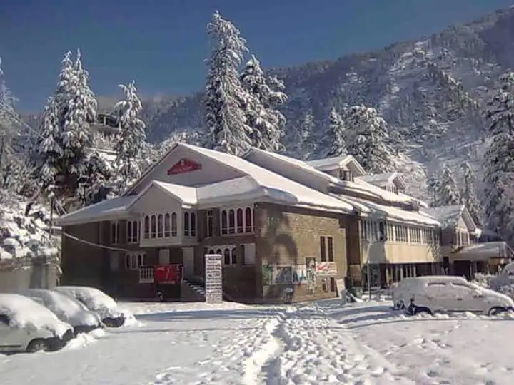 Explore Club House in Manali: Your Complete Guide to Adventure and Family Fun